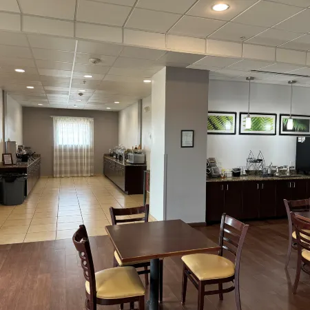 PetroStay Inn & Suites Cotulla