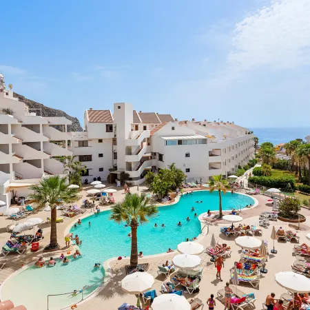 Paloma Beach Apartments