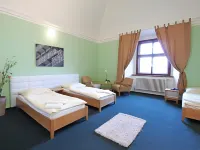 Nové Adalbertinum Hotels near Nábřeží Sochařů- Náměstí Svobody