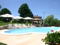 Domaine les Miquels - สระว่ายน้ำส่วนตัว