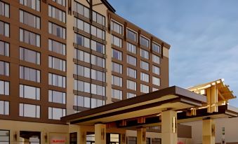 River Cree Resort & Casino