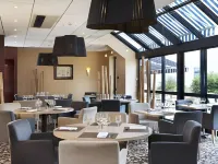 Oceania Rennes Hotels in La Mézière