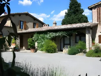 L'Aia Country Holidays Hotel a Quercegrossa