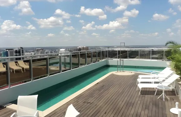 藍樹普利姆酒店