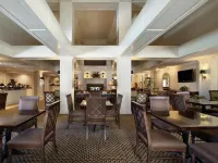 Addison Suites Hotel - Frühstück