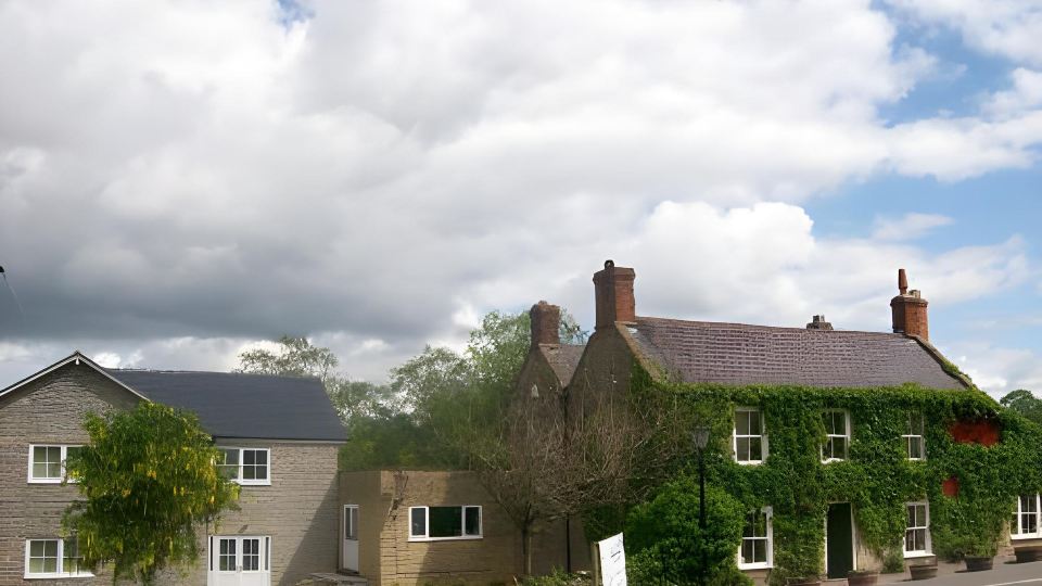 Hunters Lodge Inn