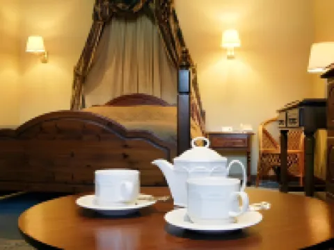 Bear Crickhowell Hotels in Crickhowell