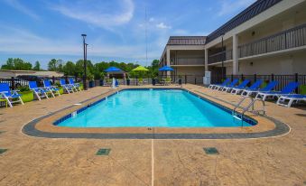 Quality Inn of Paris, TN