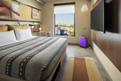 Moxy Oakland Uptown Hotels in Oakland
