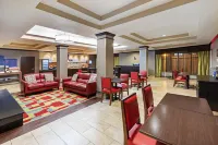 Holiday Inn Express & Suites Floresville
