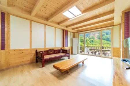 Hwasun Rest Pension Отели в г. Хвасун