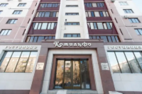Komilfo Hotel のホテル