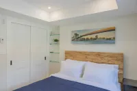 Okanagan Gem with Pictures Views Hotels in Peachland