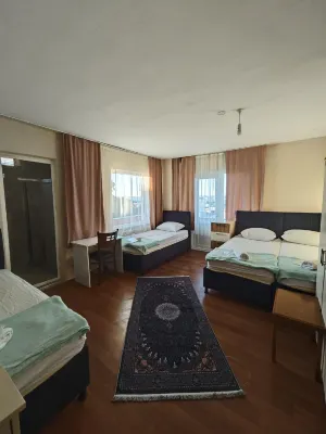 Dunya Pansiyon Hotels in Güzelyalı