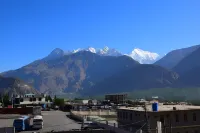 Saman Hotel