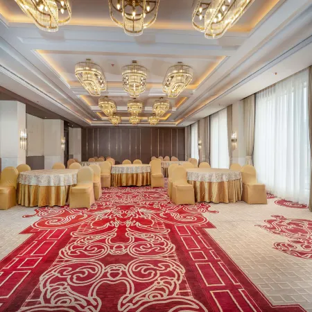Radisson Collection Hotel & Spa, Riverfront Srinagar