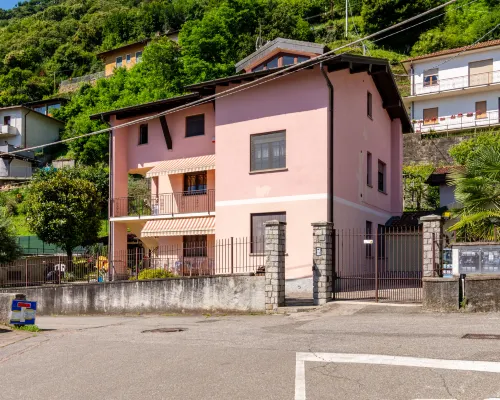 La Casa di Bianca Hotels in Dongo