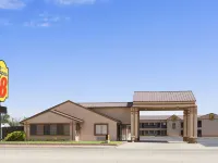 Super 8 by Wyndham Childress Hotels in Childress County