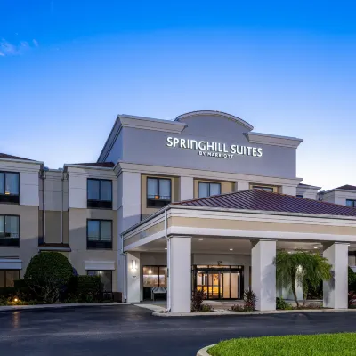 薩拉索塔布雷登頓萬豪SpringHill酒店 鄰近Ringling College of Art and Design的酒店