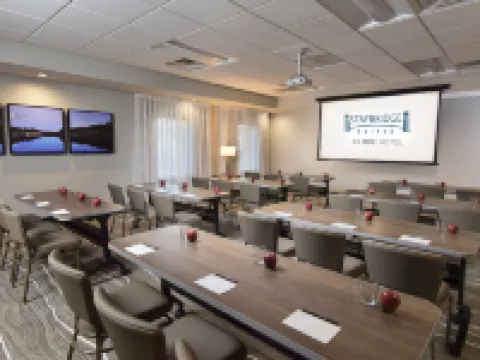 威斯康星德爾斯德爾頓湖Staybridge Suites 萊克德爾頓酒店