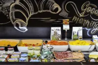 Hôtel Mercure Lyon Est Chaponnay - breakfast