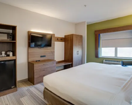 Holiday Inn Express LA PLATA by IHG Hotels in Charles County