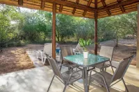 Kubu Bush Lodge