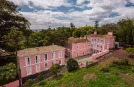 Solar Dos Cantos Botanic House & Garden