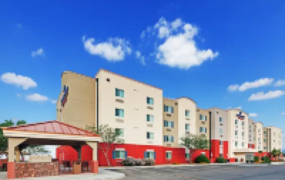 แคนเดิลวูด สวีทส์ เอล พาโซ นอร์ท บาย IHG