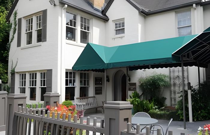 The University Inn at Emory