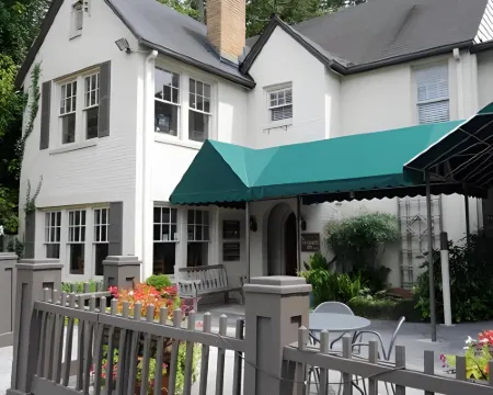 The University Inn at Emory Hotels in Druid Hills