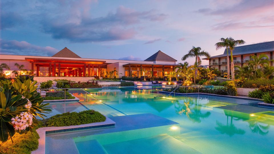 Crowne Plaza FIJI NADI BAY RESORT & SPA by IHG