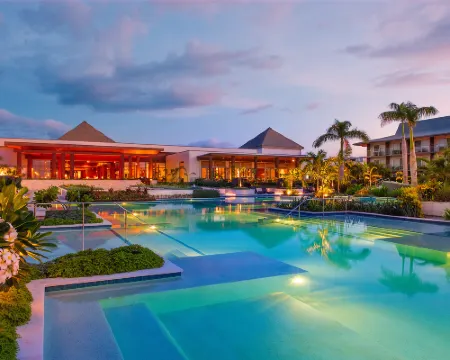 Crowne Plaza FIJI NADI BAY RESORT & SPA by IHG Hotéis em Nadi