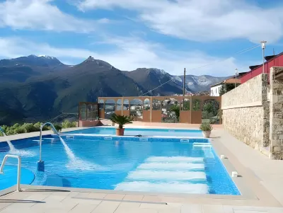 Residence Villa il Casale - Appartamenti Wellness e Piscina Riscaldata فنادق في Tovo San Giacomo