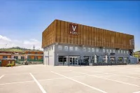 V Hotel Hotels near Saint Domenico