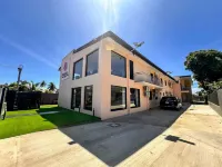 Hibiscus Suites And Residences Hotels in Наді