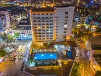 Best Western Plus Khan Hotel