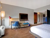 Tru by Hilton Monroe Oh Hotels in Monroe
