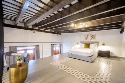 Casa Las Ruinas by Stay with Bear Hotels in Levittown