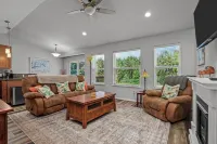 Warm & Welcoming Solar Home on Keizer Quiet Lane