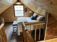 Anderson Paradise Cabin in Albert Pike Recreational Area, Caddo Gap Arkansas