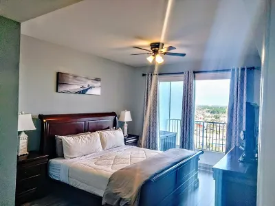 Cozy Condo by the white sand beaches of the Emerald Coast.
