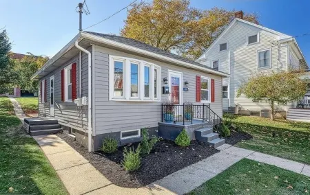 E Maple-The Pleasant Home-Comfort & Ease Отели в г. Далластаун