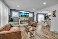 Kenmore Luxy Loft Hotels in Tonawanda