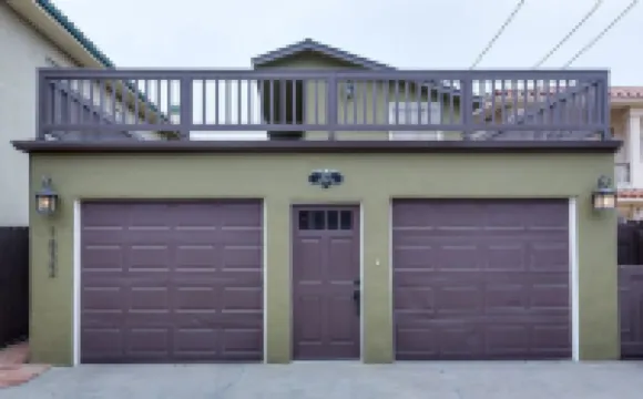 Happy Clam Casa Oceanfront Beach House w/Private GuestHouse