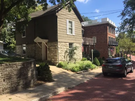 Guest House 632 Summit Street