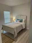 The Heron Beach House in Windmark / Mexico Beach, 2 Pools & 5 Min Walk to Beach.