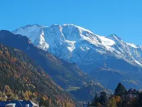 200 m from the Saint Gervais les Bains cable car Hotel a Saint-Gervais-les-Bains