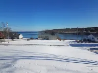 Comfortable, Close to Town Home, with Oceanview. Hotels in Knox County