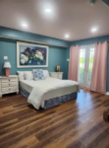 Bacchus Cottage at WIllow Creek Winery Hotels in West Cape May